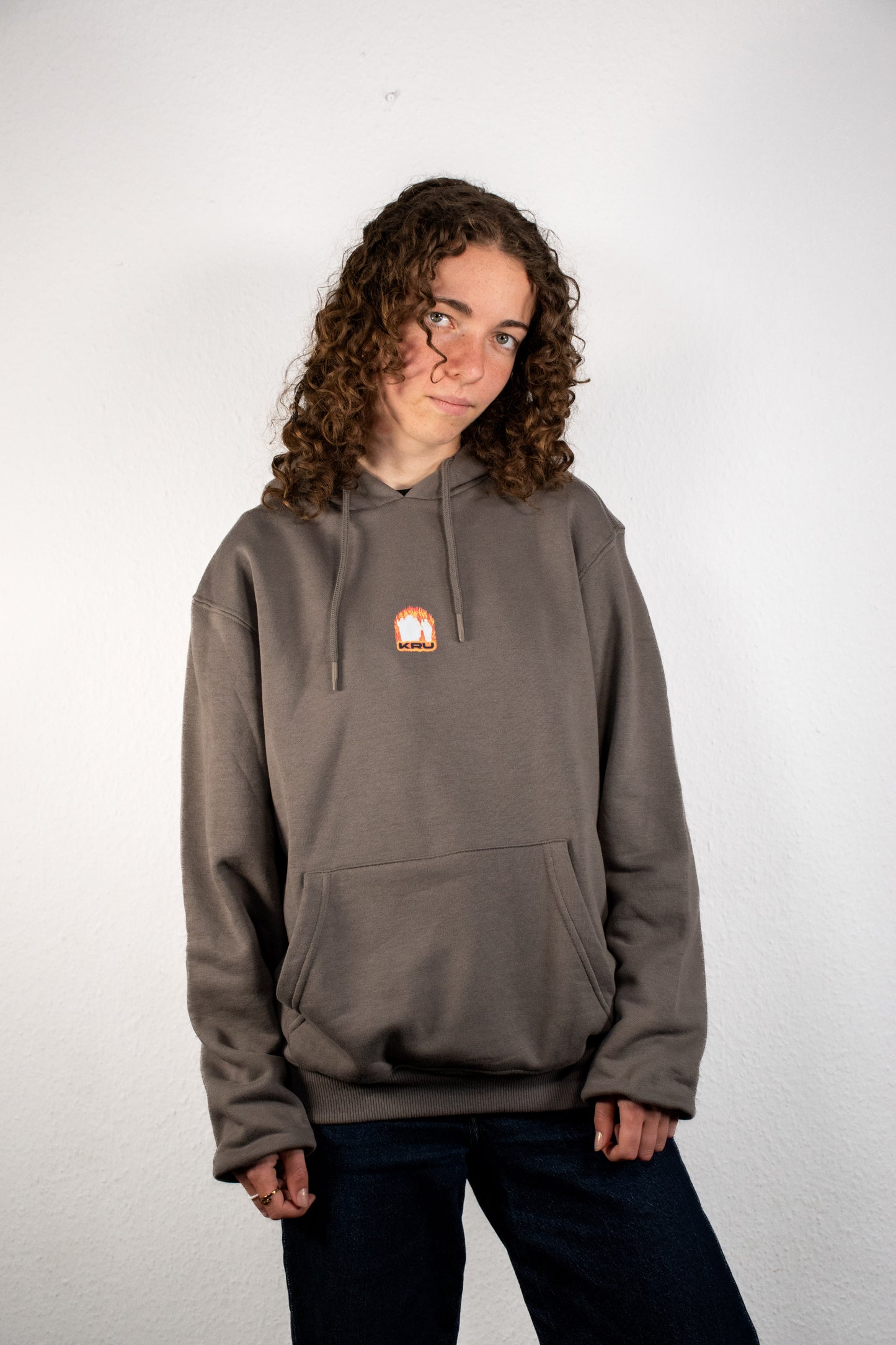"Minden hatalom" szürke hoodie